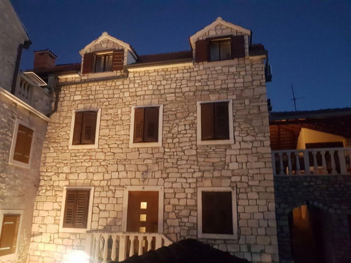 Vila Dora Supetar Apartment Exterior photo